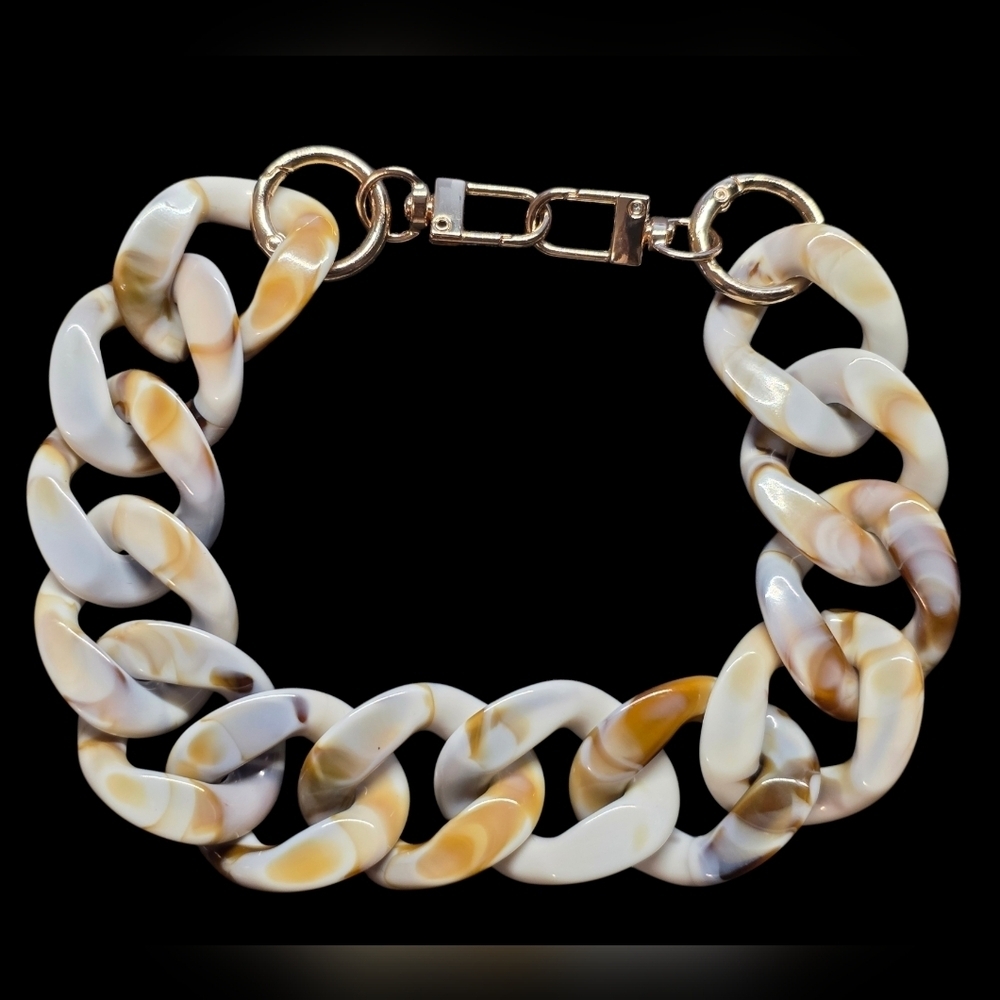 Tan Marble Bag Chain